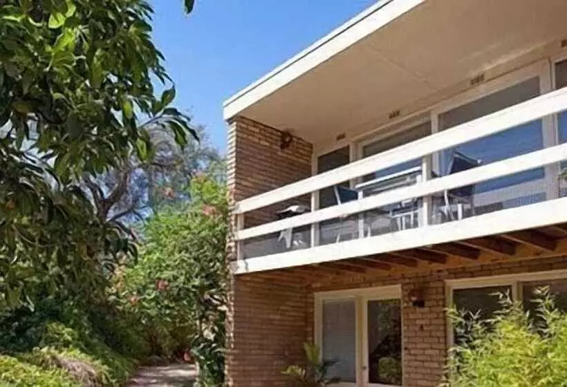 Bayside St Johns Close