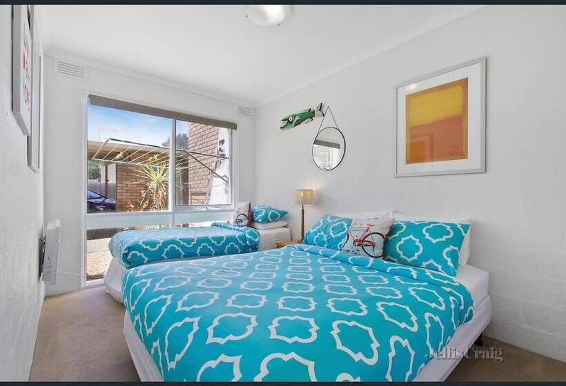 Bayside St Johns Close