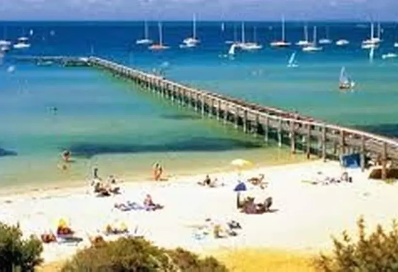 Bayside St Johns Close