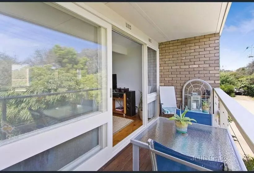 Bayside St Johns Close