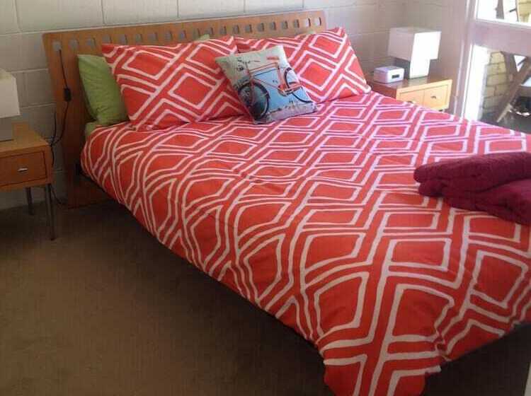 Bayside St Johns Close