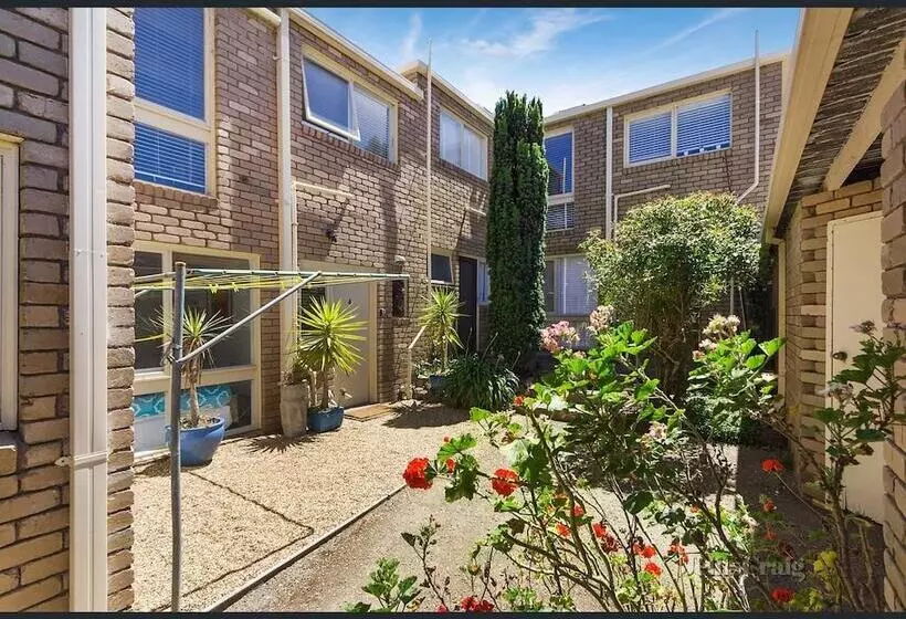 Bayside St Johns Close