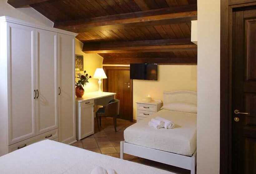 Bed and Breakfast Palazzo Madeo   Residenza D Epoca