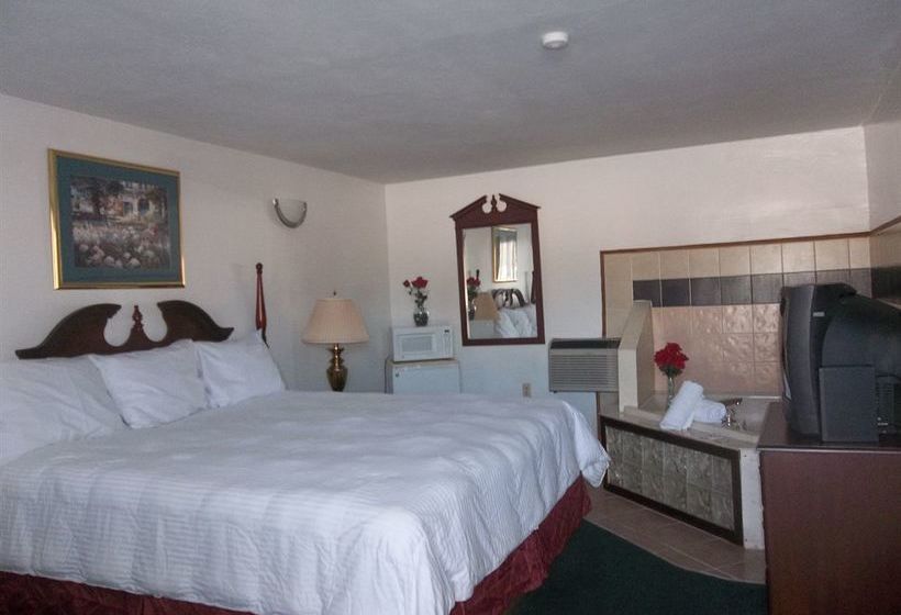 Catalina Airport Motel