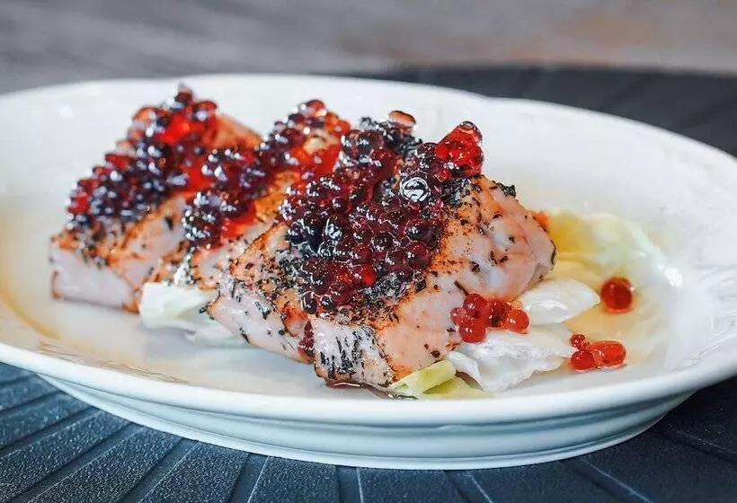 Hellisholar Cottages