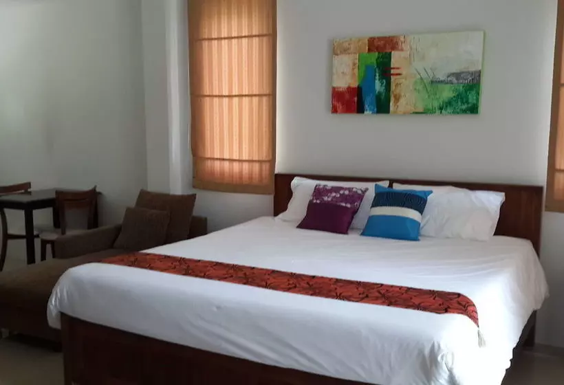 호텔 Aemjai Residence