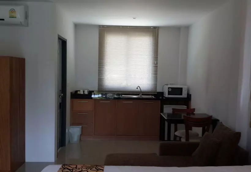 호텔 Aemjai Residence