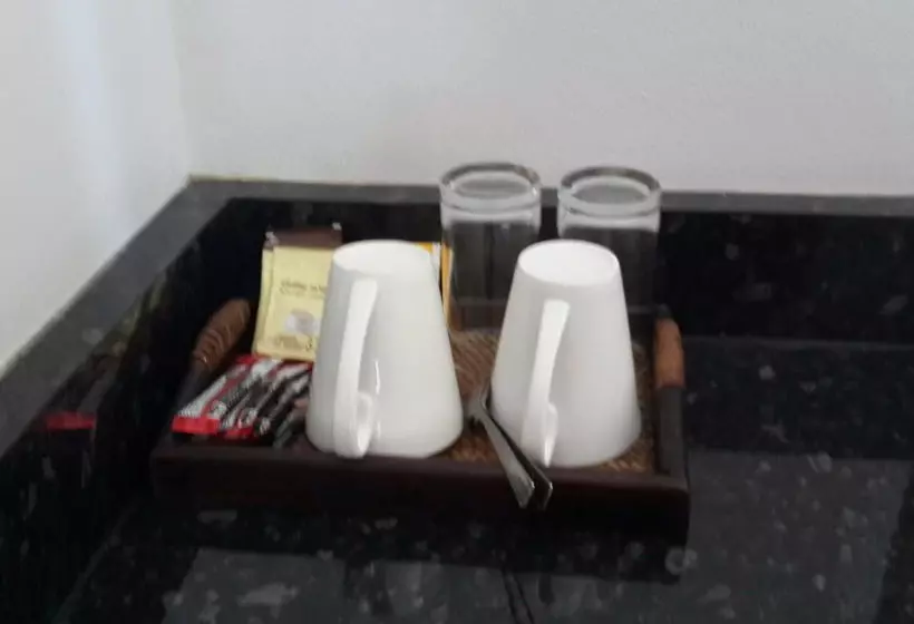 호텔 Aemjai Residence