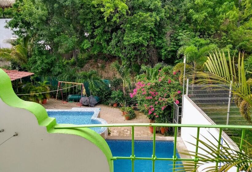 فندق Arenas Del Pacifico