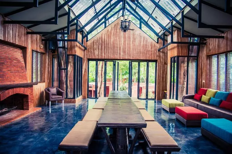 Hotel Baanpong Lodge