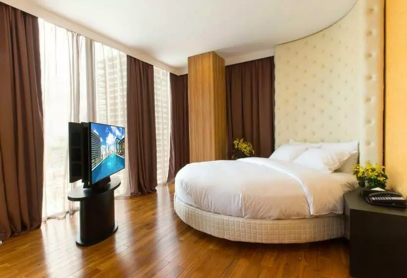 Bay Hotel Ho Chi Minh