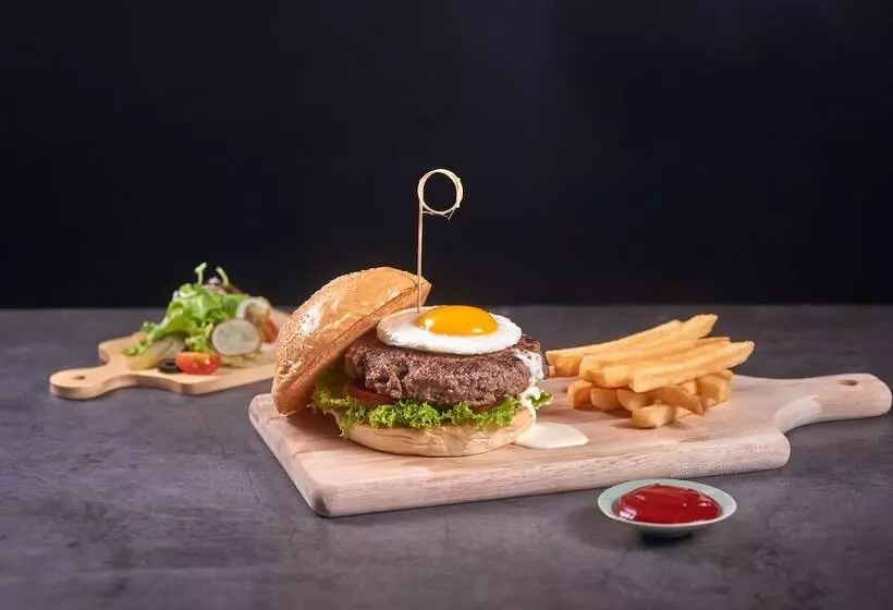 Bay Hotel Ho Chi Minh