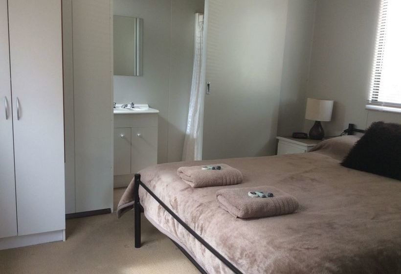 فندق Gladstone Caravan Park  South Australia