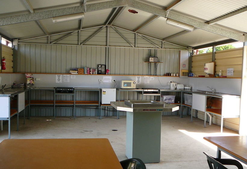 فندق Gladstone Caravan Park  South Australia