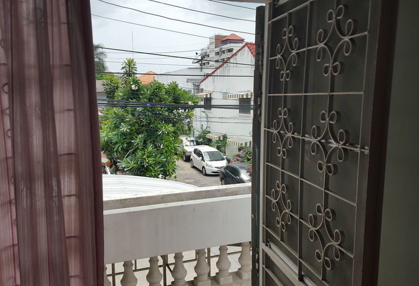 Hotelli Laila Food And Drink Guesthouse