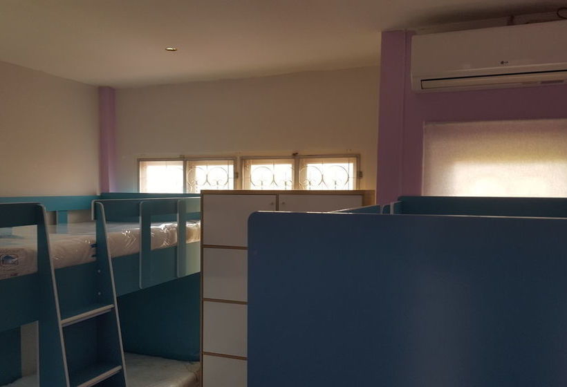 Hotelli Laila Food And Drink Guesthouse