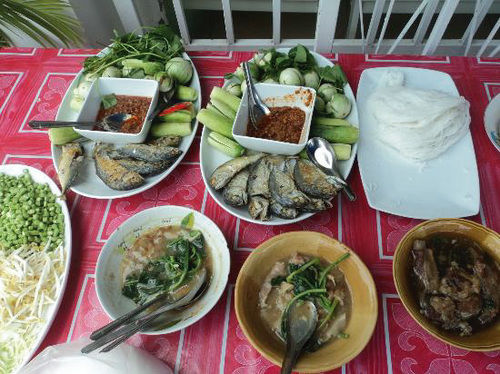 Hotelli Laila Food And Drink Guesthouse