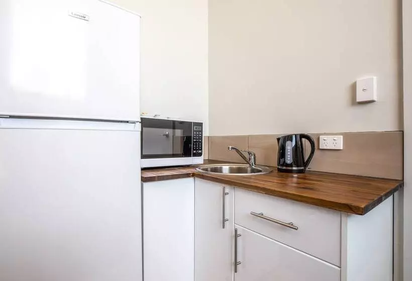 Отель Nightcap At Seaford