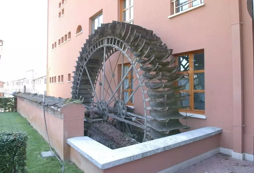 Отель Pilgrim S