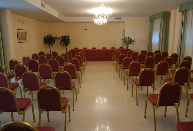 Отель Pilgrim S