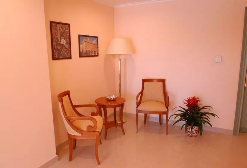 Отель Pilgrim S