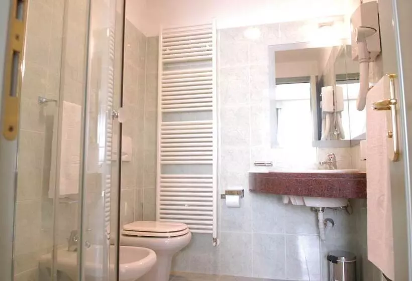 Отель Pilgrim S