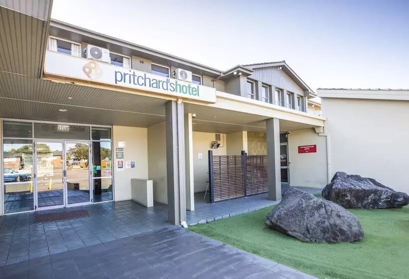 فندق Nightcap At Pritchards