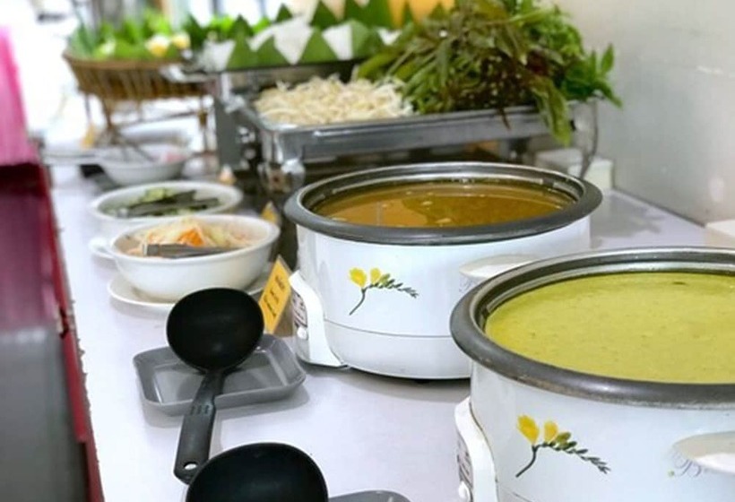 בית מלון כפרי The One Surat