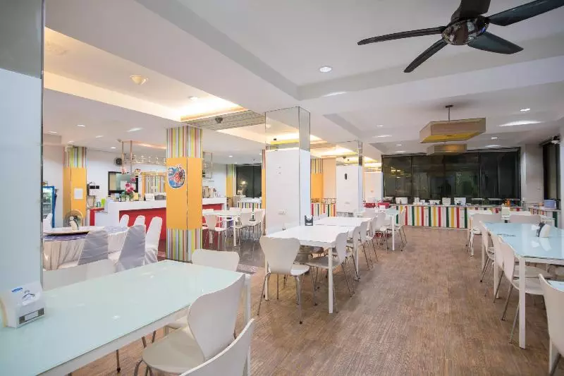 酒店 The One Surat