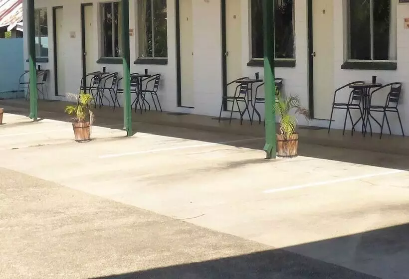 מוטל Banjo Paterson Motor Inn