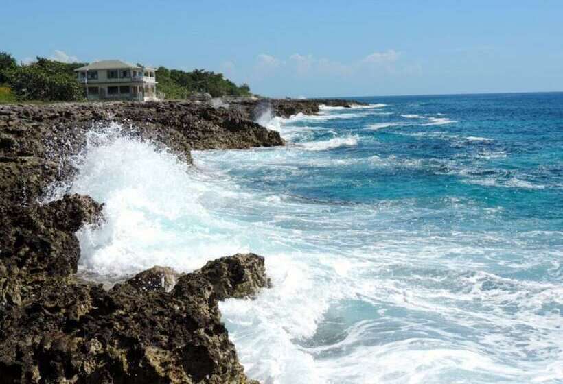 پانسیون Tingalaya's Retreat