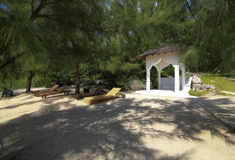 پانسیون Tingalaya's Retreat