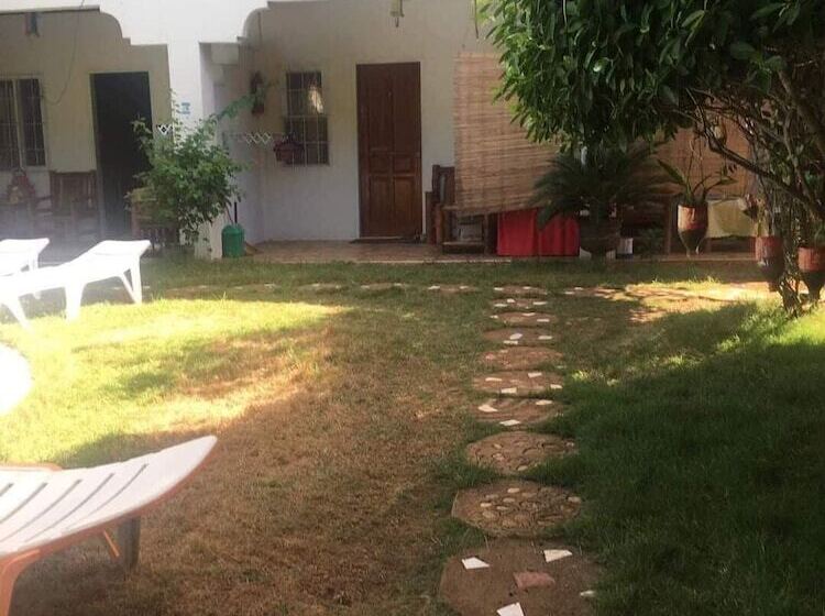 منتجع Acacia Sunset Village Inn