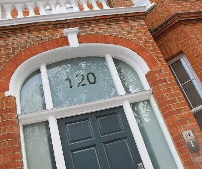 Barons Court Apartments By Viridian Apartments