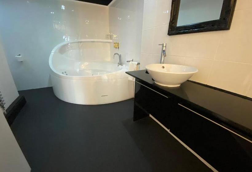 Bed and Breakfast Crescent Garden House