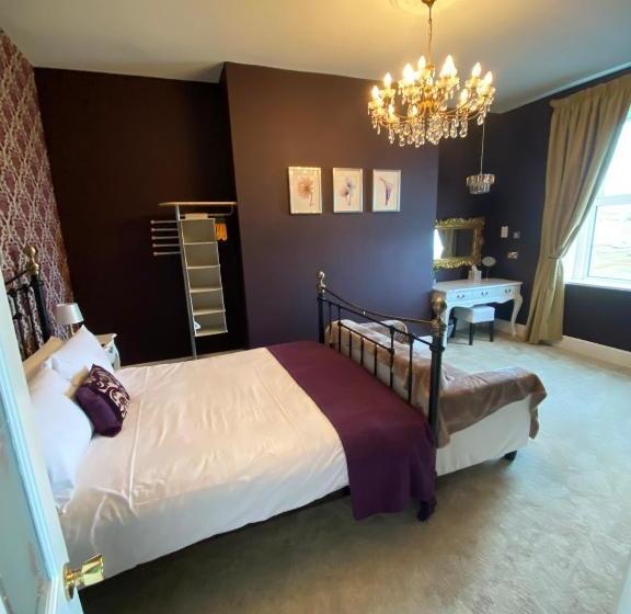 Bed and Breakfast Crescent Garden House