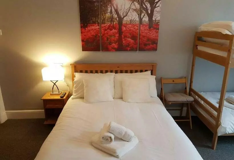 تختخواب و صبحانه The Craigside