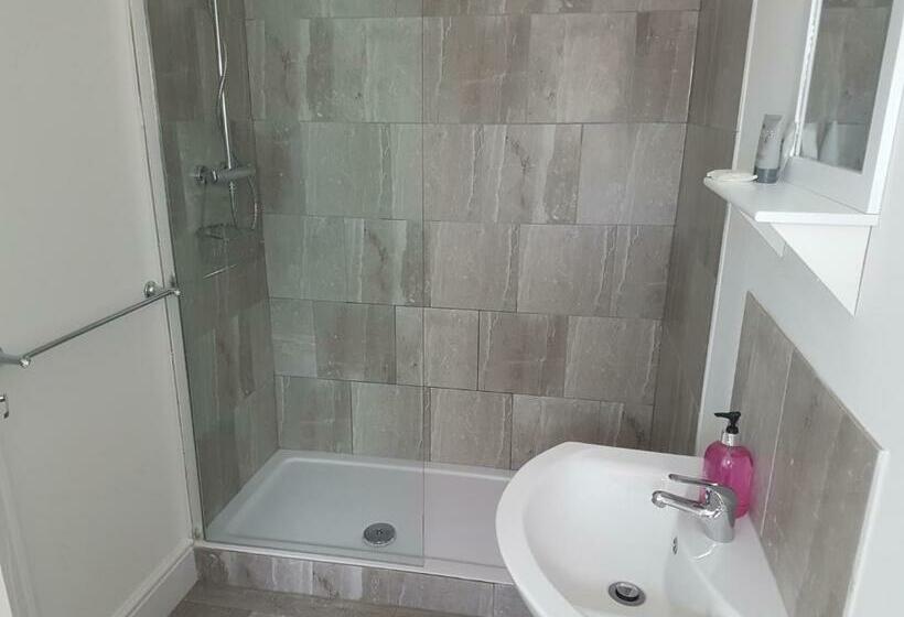 مبيت وإفطار The Craigside