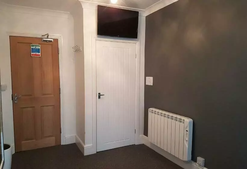 تختخواب و صبحانه The Craigside