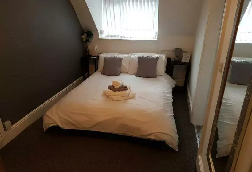 تختخواب و صبحانه The Craigside