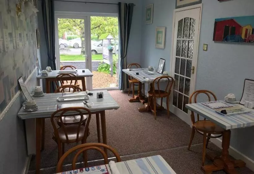 تختخواب و صبحانه The Craigside