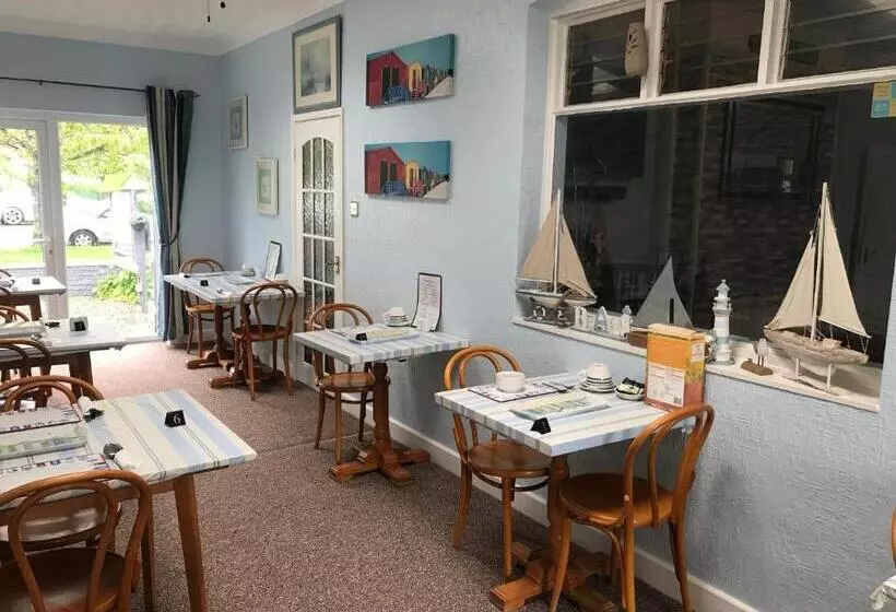 تختخواب و صبحانه The Craigside