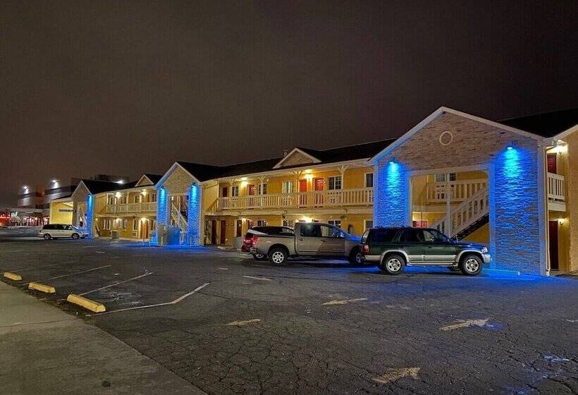 호텔 1st Interstate Inn