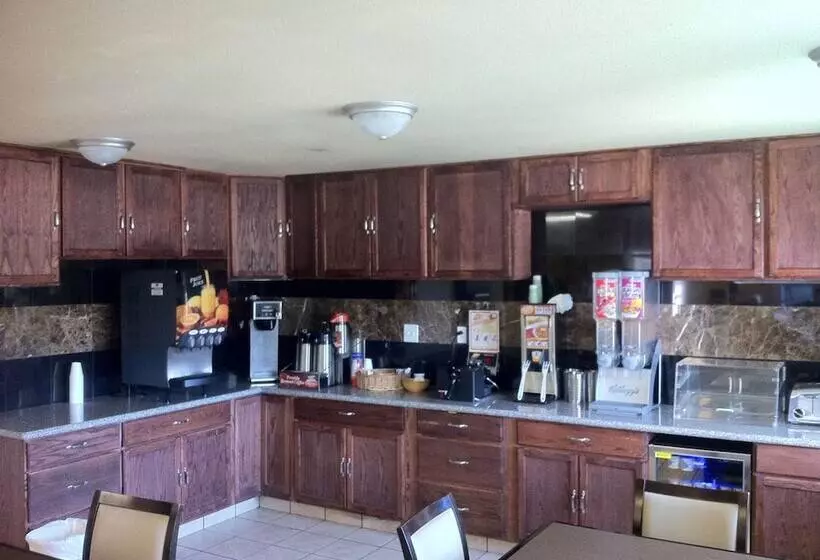 ホテル 1st Interstate Inn