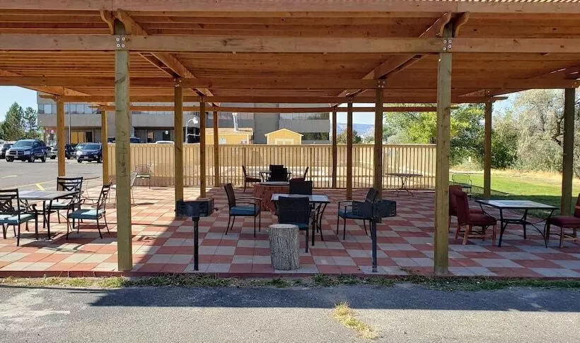 ホテル 1st Interstate Inn