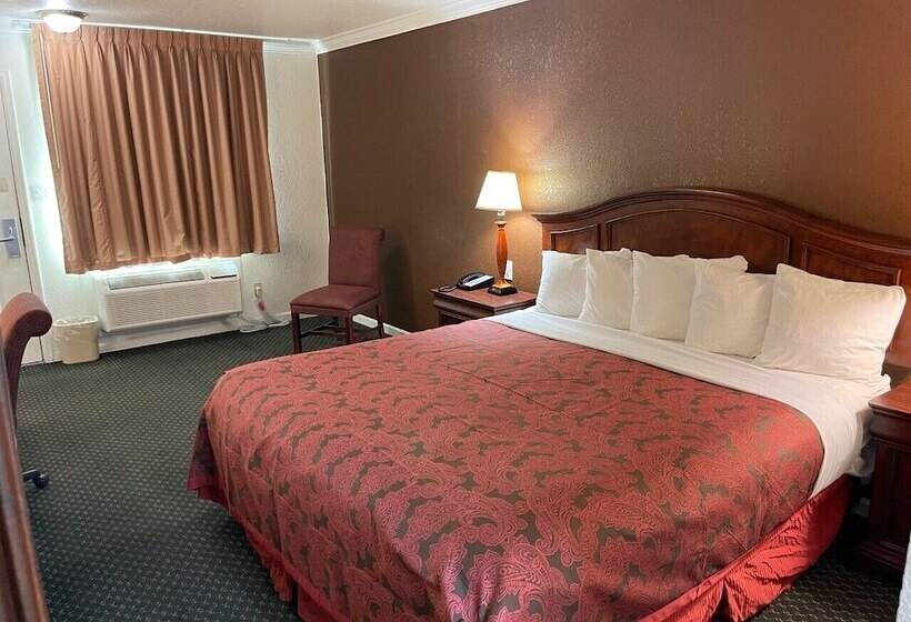 호텔 1st Interstate Inn