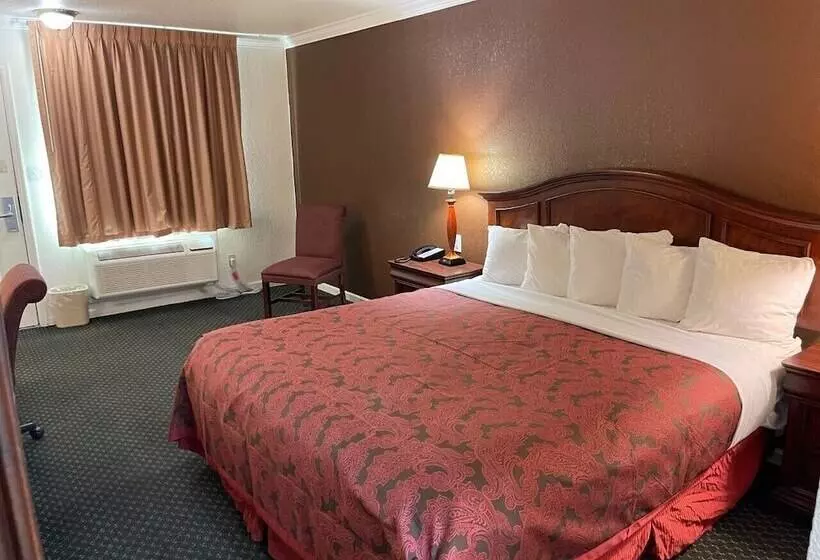 ホテル 1st Interstate Inn