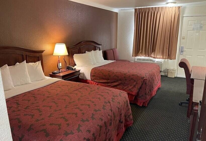 호텔 1st Interstate Inn