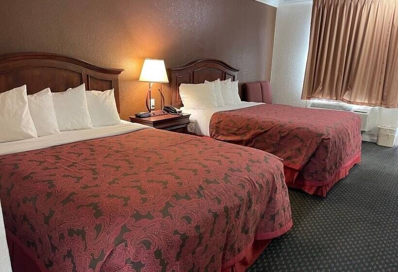 호텔 1st Interstate Inn