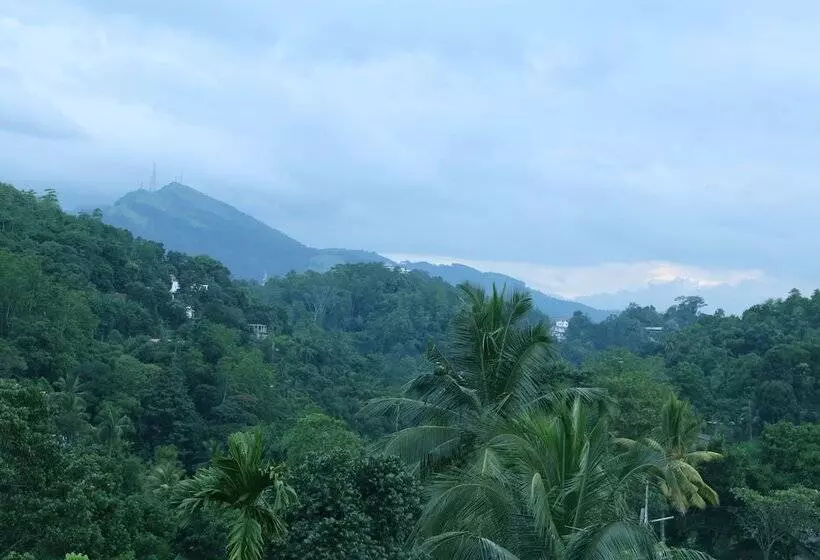 Hotel Kandy Moon Hills